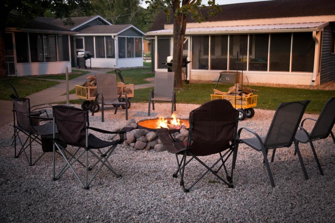 Big River Escape Riverside Cabins Buffalo City Экстерьер фото