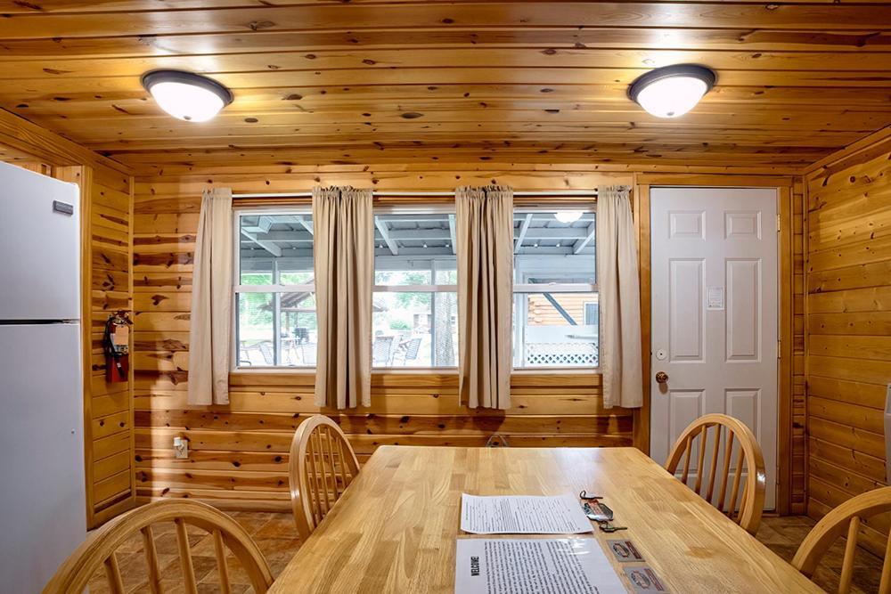 Big River Escape Riverside Cabins Buffalo City Экстерьер фото